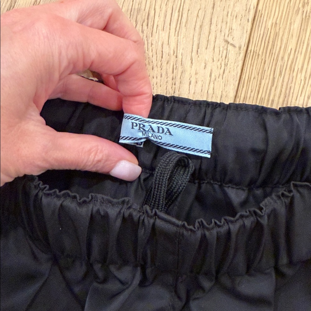 PRADA Re-Nylon Shorts sz44 - Picture 3 of 8